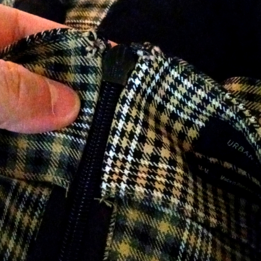 UO Sporty Plaid Pelmet Skirt. Size M - Picture 6 of 11